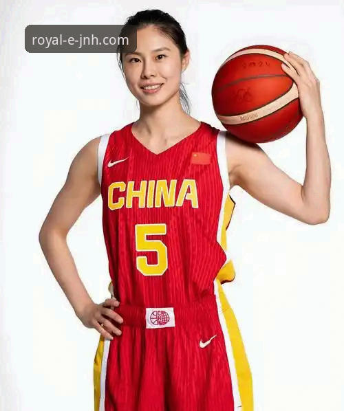 中国女篮战术调整与关键球员表现详解